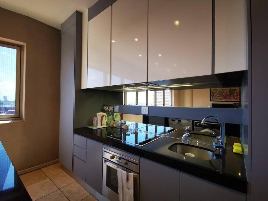 1007-Stunning Studio Apt With Incredible Joburg Views Γιοχάνεσμπουργκ Εξωτερικό φωτογραφία