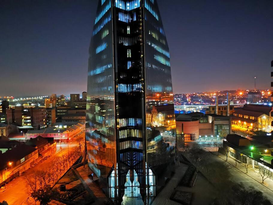 1007-Stunning Studio Apt With Incredible Joburg Views Γιοχάνεσμπουργκ Εξωτερικό φωτογραφία